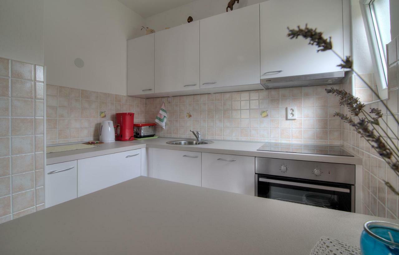 Apartment Marijanka Senj  Buitenkant foto